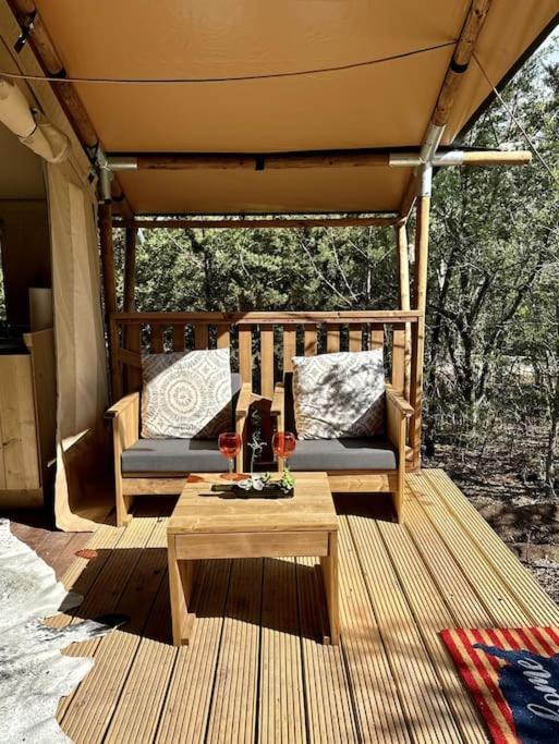 ホテル 12 Fires Luxury Glamping With Heating #5 ジョンソンシティ エクステリア 写真